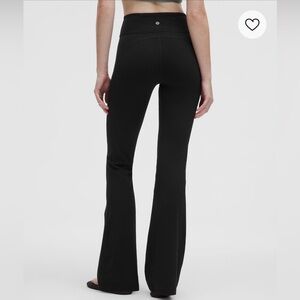 Lululemon Groove Nulu High-Rise Flared Pant Yoga Pants. Size 10.